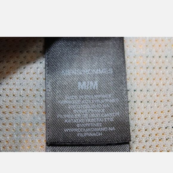 THE NORTH FACE YELLOW PLAID SHORT SLEEVE BUTTON FRONT MEN'S SIZE MEDIUM SHIRT - Picture 7 of 7